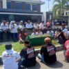 Bunda Vivi Sofiah Didukung Ratusan Warga, Penundaan Eksekusi Jadi Tuntutan Utama